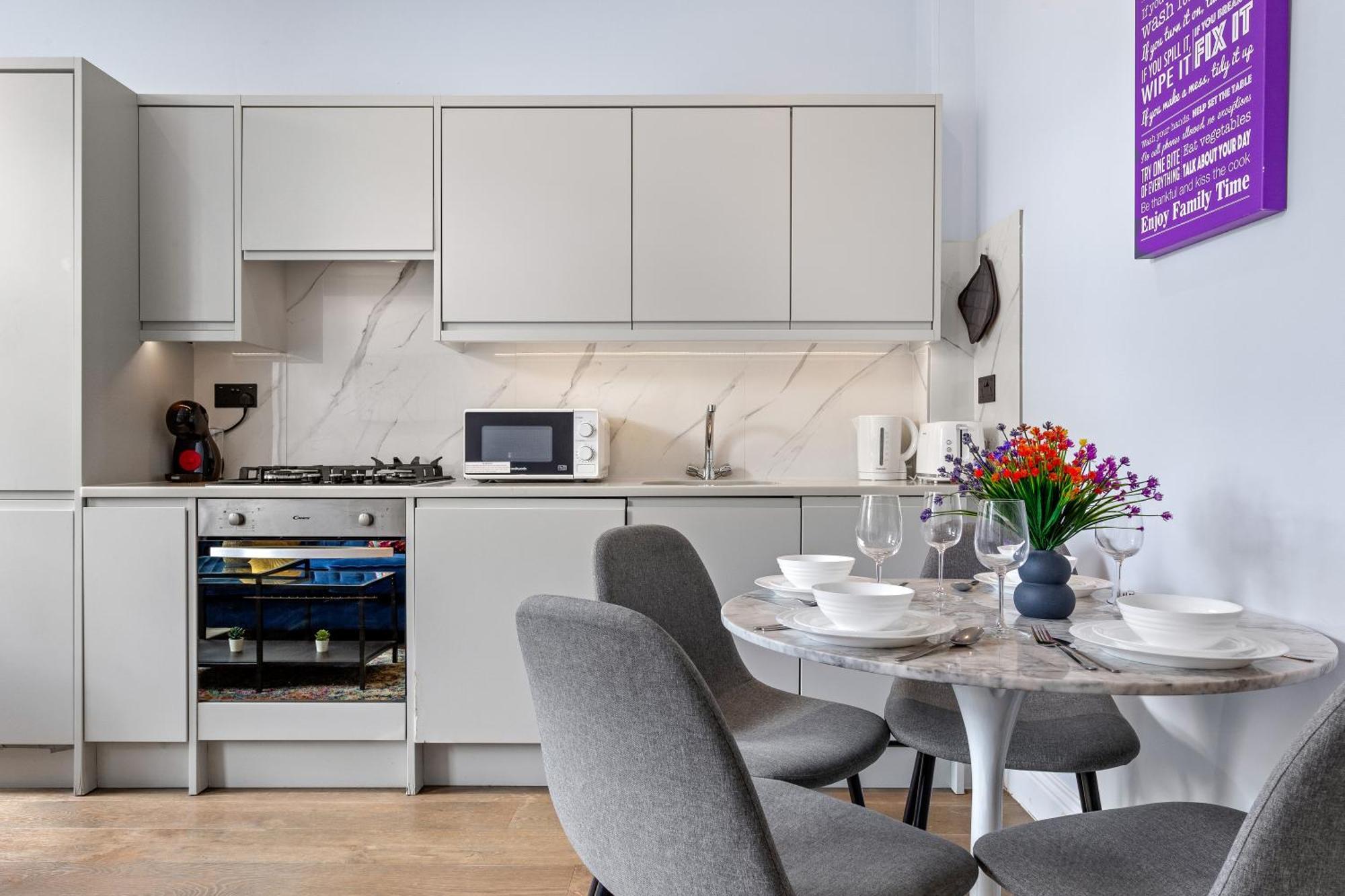Stylish 2 Bedroom Apartment In Westminster Sleeps 5 With Ac Londres Exterior foto